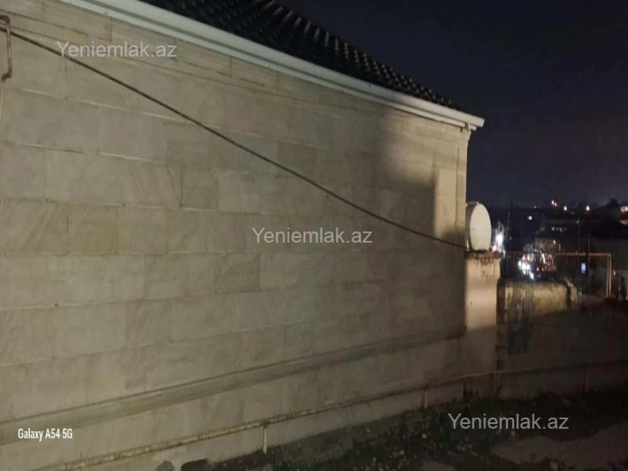 Satılır 4 otaqlı həyət evi 100 m²