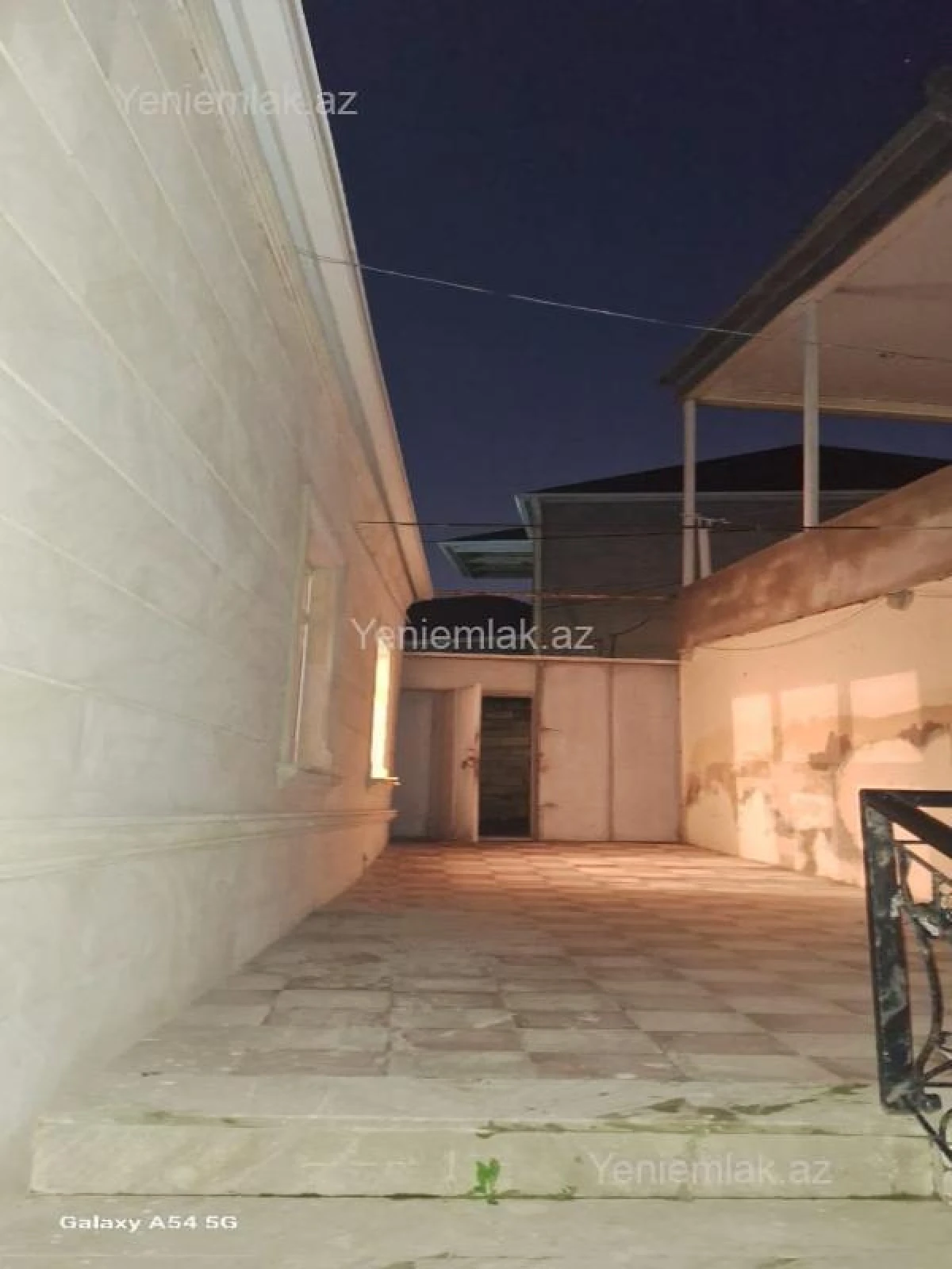 Satılır 4 otaqlı həyət evi 100 m²