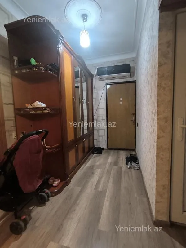 Satılır 3 otaqlı köhnə tikili 85 m²