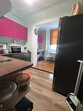 Satılır 3 otaqlı köhnə tikili 85 m²