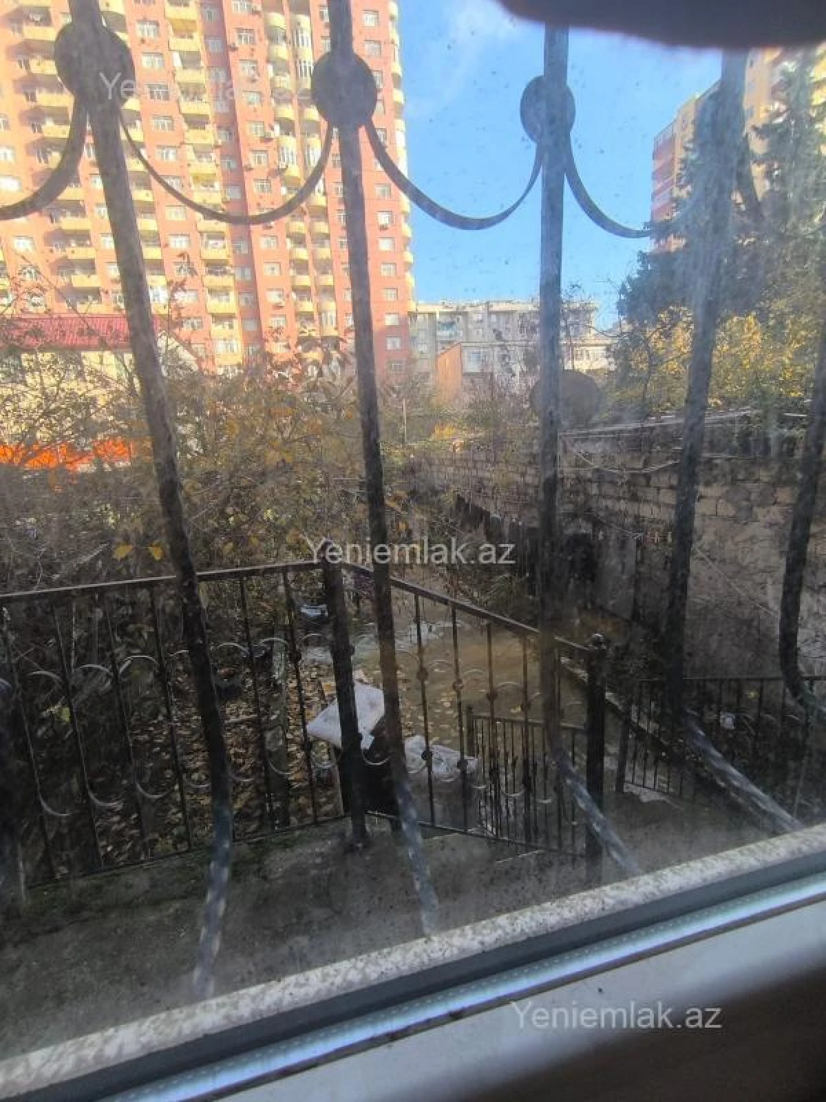 Satılır 3 otaqlı köhnə tikili 85 m²