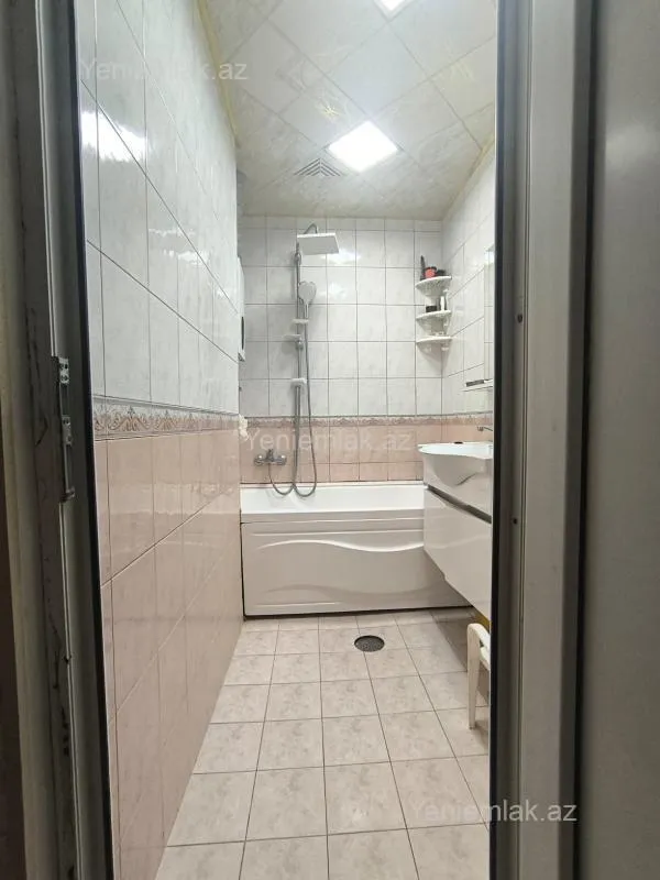 Satılır 3 otaqlı köhnə tikili 85 m²