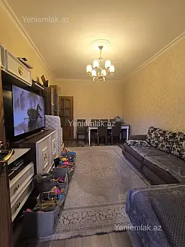 Satılır 3 otaqlı köhnə tikili 85 m²
