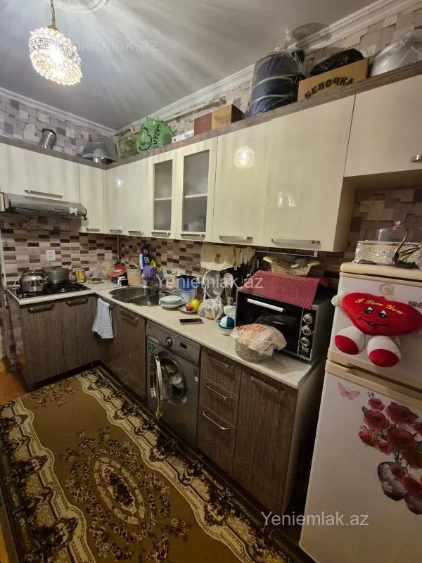 Satılır 3 otaqlı köhnə tikili 72 m²