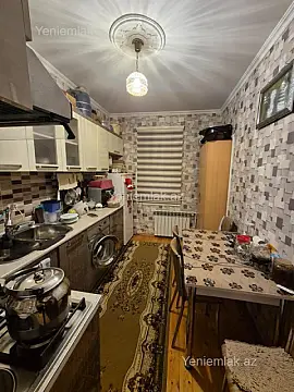 Satılır 3 otaqlı köhnə tikili 72 m²