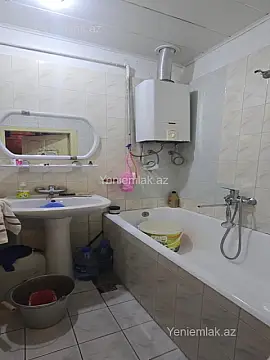 Satılır 2 otaqlı köhnə tikili 60 m²