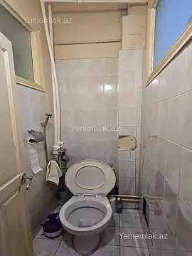 Satılır 2 otaqlı köhnə tikili 60 m²