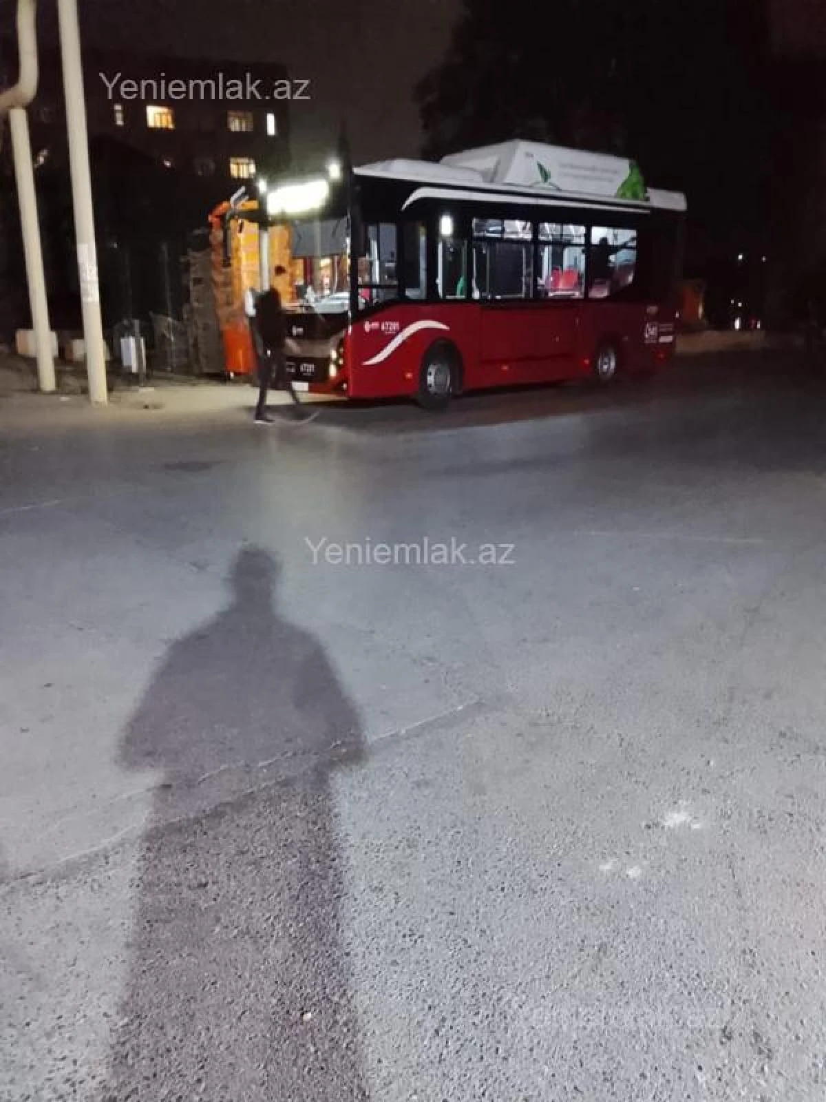 Satılır 3 otaqlı köhnə tikili 75 m²