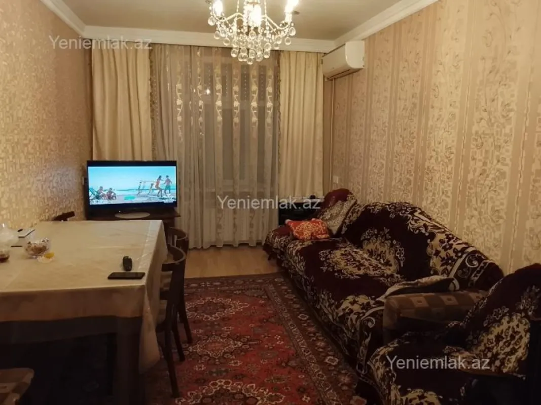 Satılır 3 otaqlı köhnə tikili 75 m²
