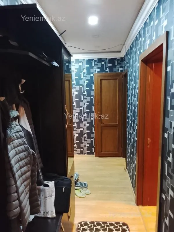 Satılır 3 otaqlı köhnə tikili 75 m²