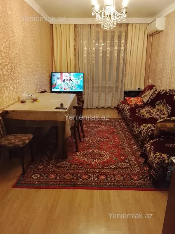 Satılır 3 otaqlı köhnə tikili 75 m²