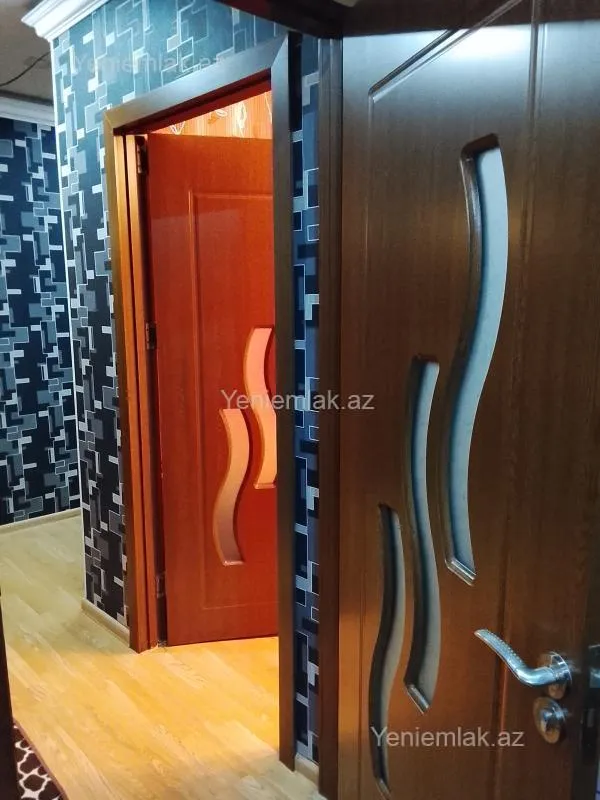 Satılır 3 otaqlı köhnə tikili 75 m²