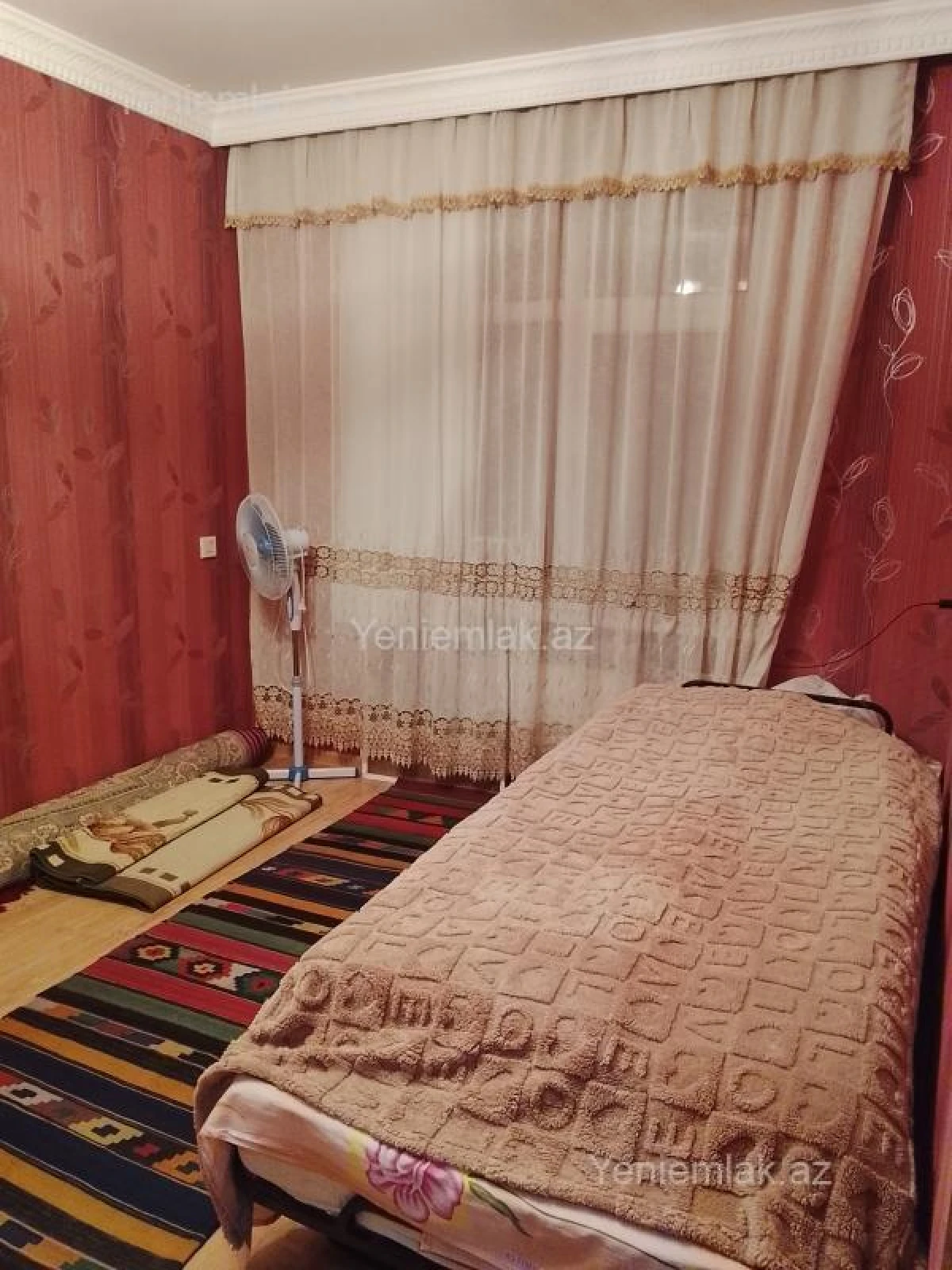 Satılır 3 otaqlı köhnə tikili 75 m²