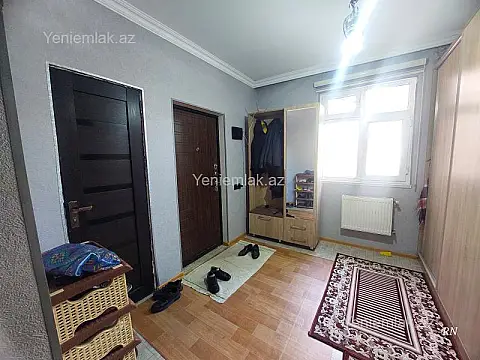 Satılır 3 otaqlı köhnə tikili 80 m²