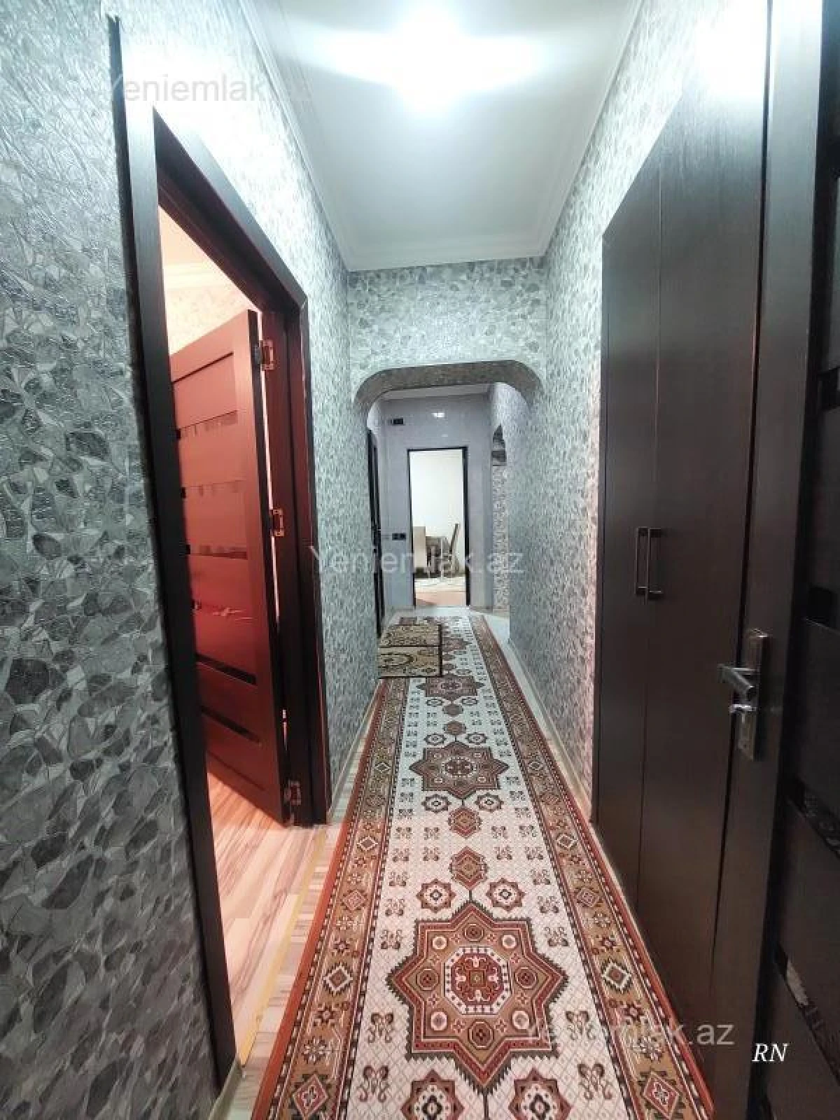 Satılır 3 otaqlı köhnə tikili 80 m²