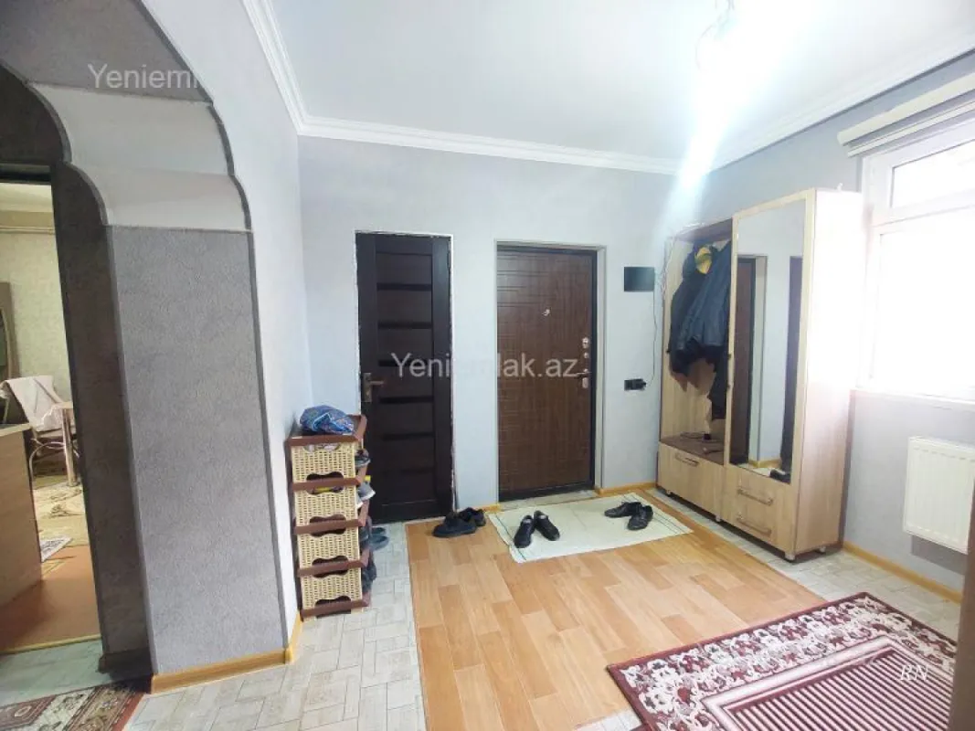 Satılır 3 otaqlı köhnə tikili 80 m²