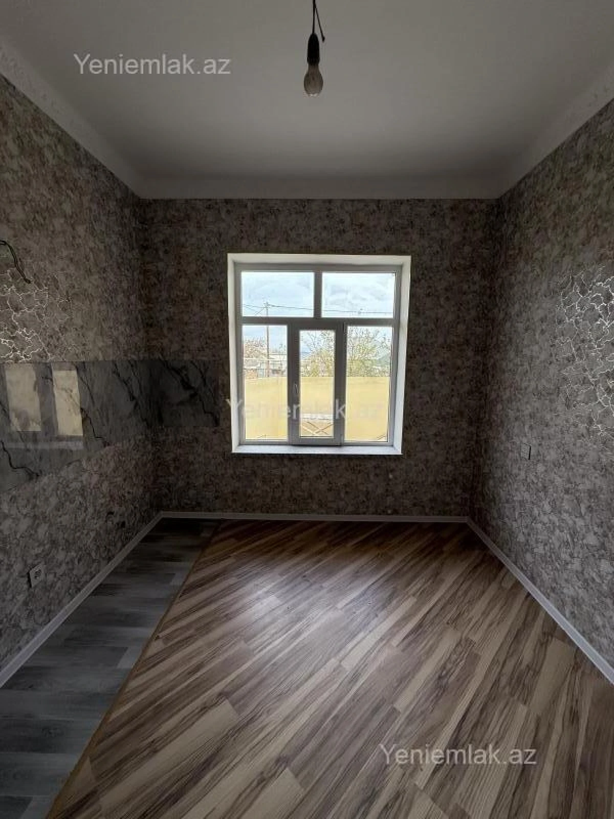 Satılır 3 otaqlı həyət evi 100 m²