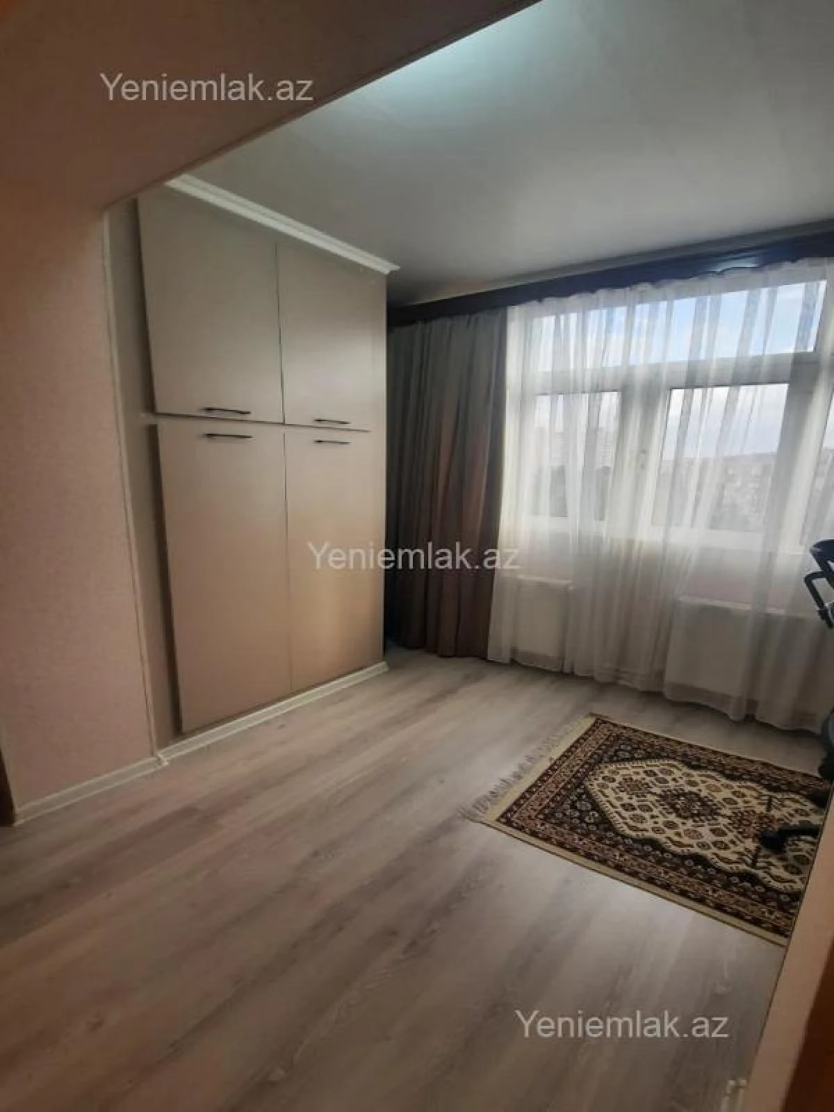 Satılır 3 otaqlı köhnə tikili 68 m²