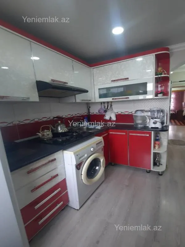 Satılır 3 otaqlı köhnə tikili 68 m²