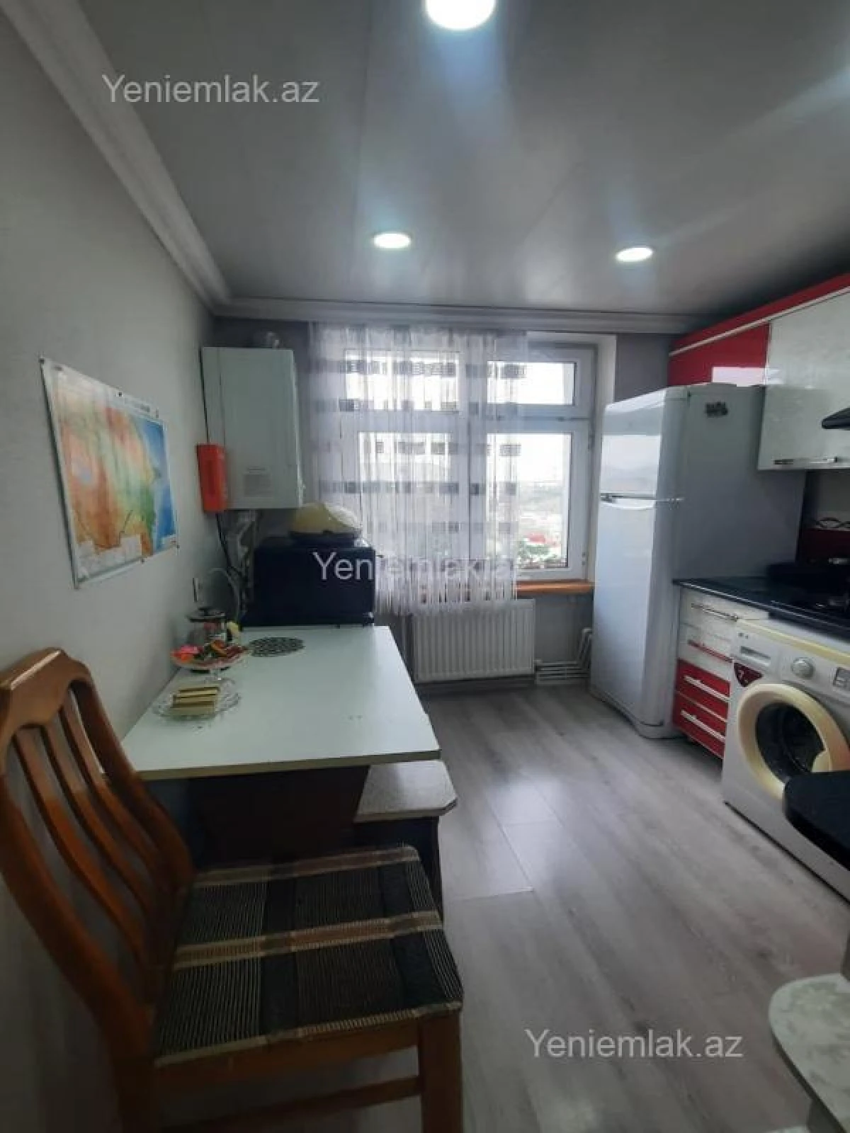Satılır 3 otaqlı köhnə tikili 68 m²