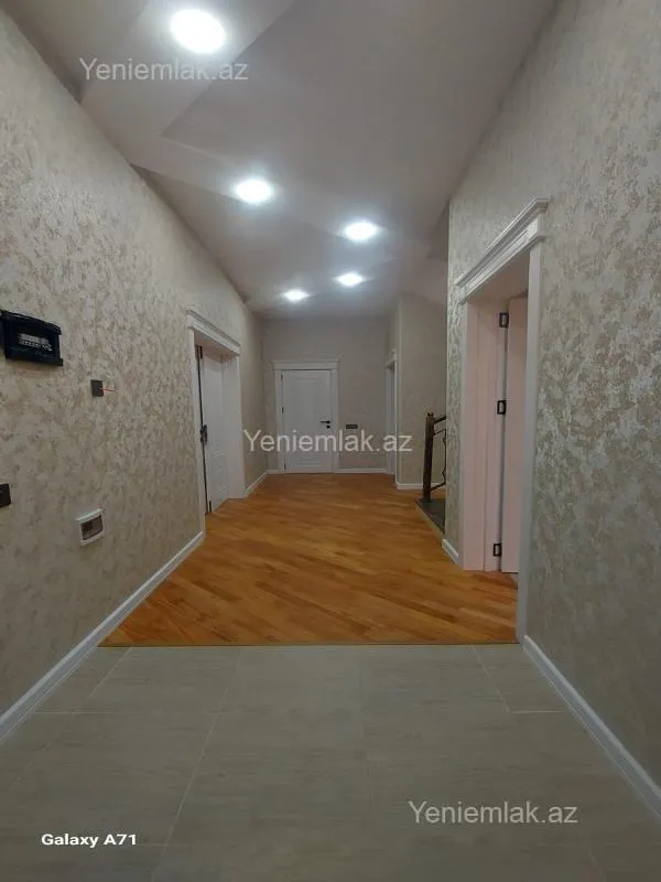 Satılır 6 otaqlı həyət evi 250 m²