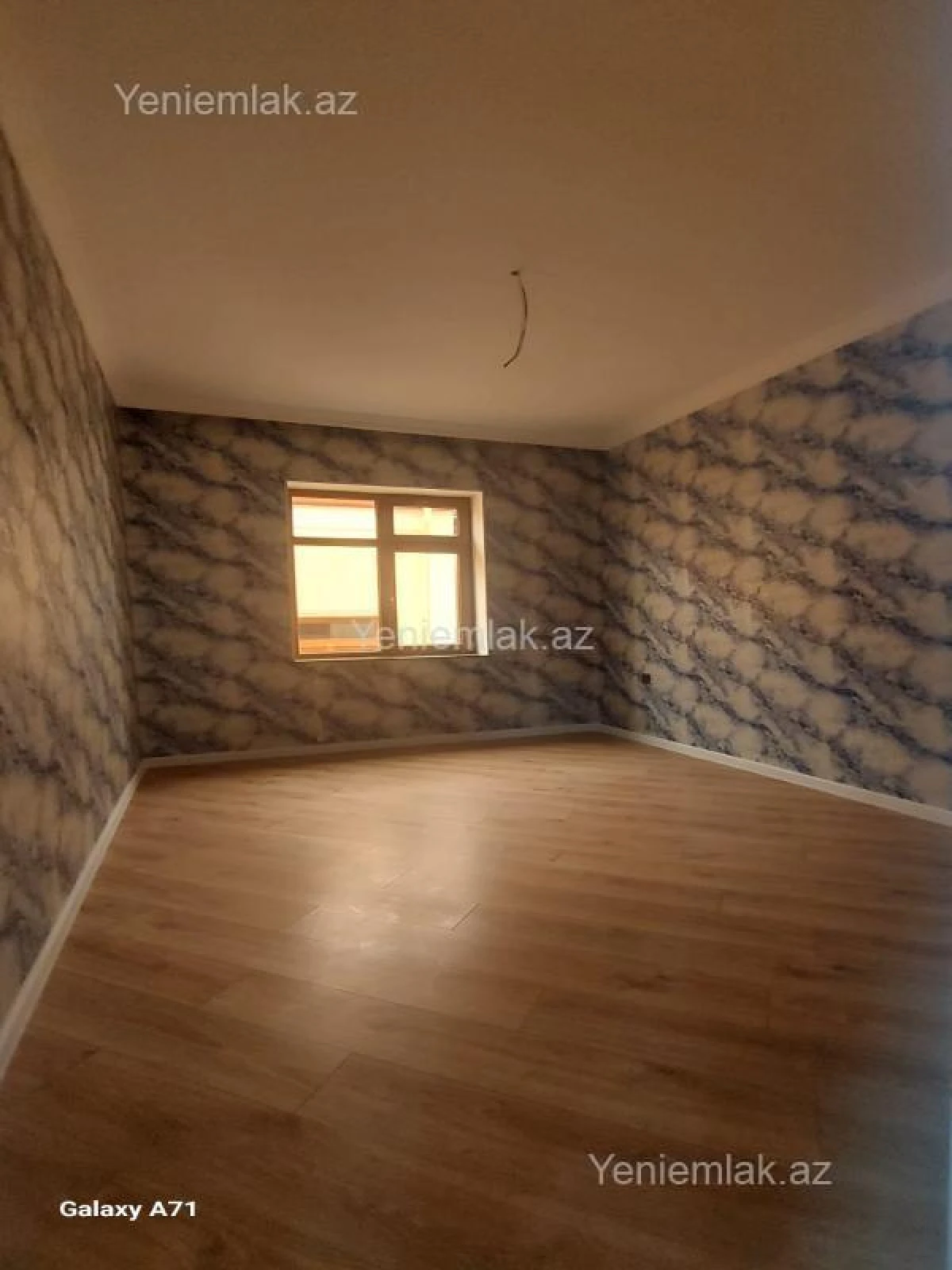Satılır 6 otaqlı həyət evi 250 m²