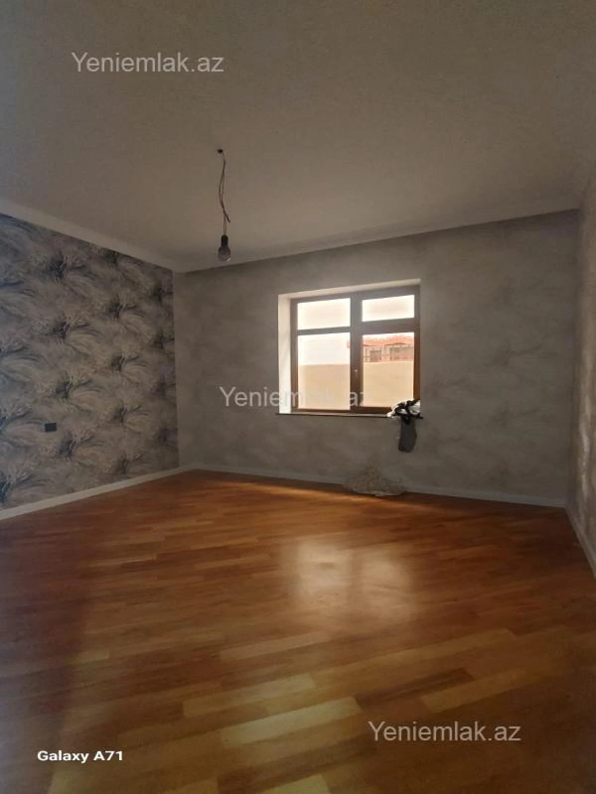 Satılır 6 otaqlı həyət evi 250 m²