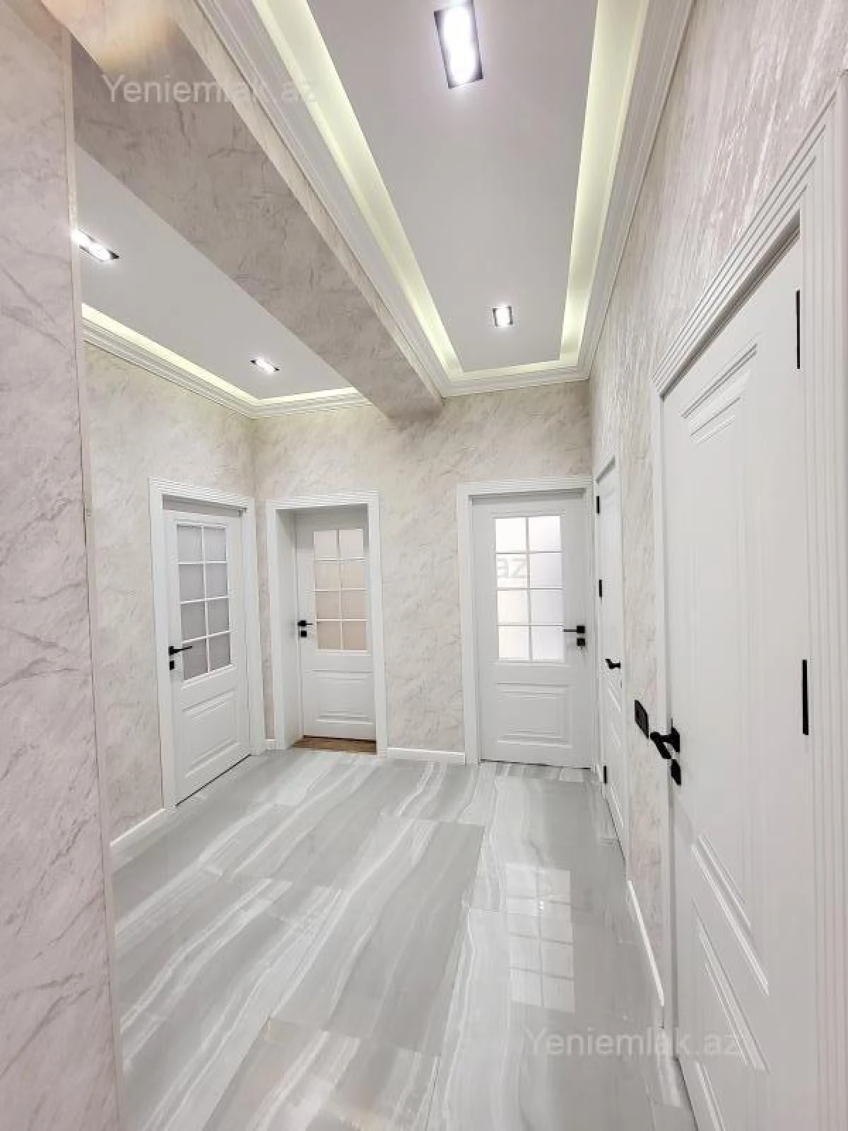 Satılır 2 otaqlı yeni tikili 75 m²