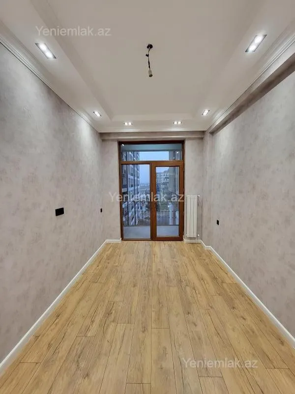 Satılır 2 otaqlı yeni tikili 75 m²