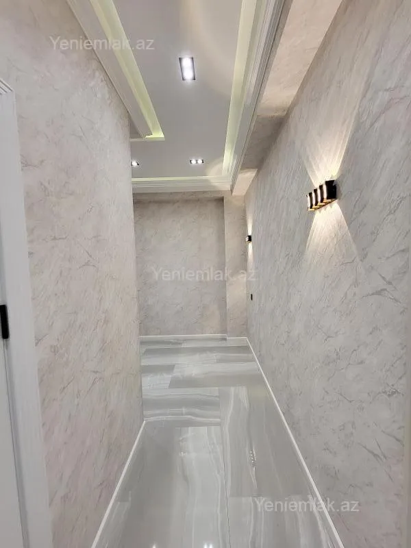 Satılır 2 otaqlı yeni tikili 75 m²