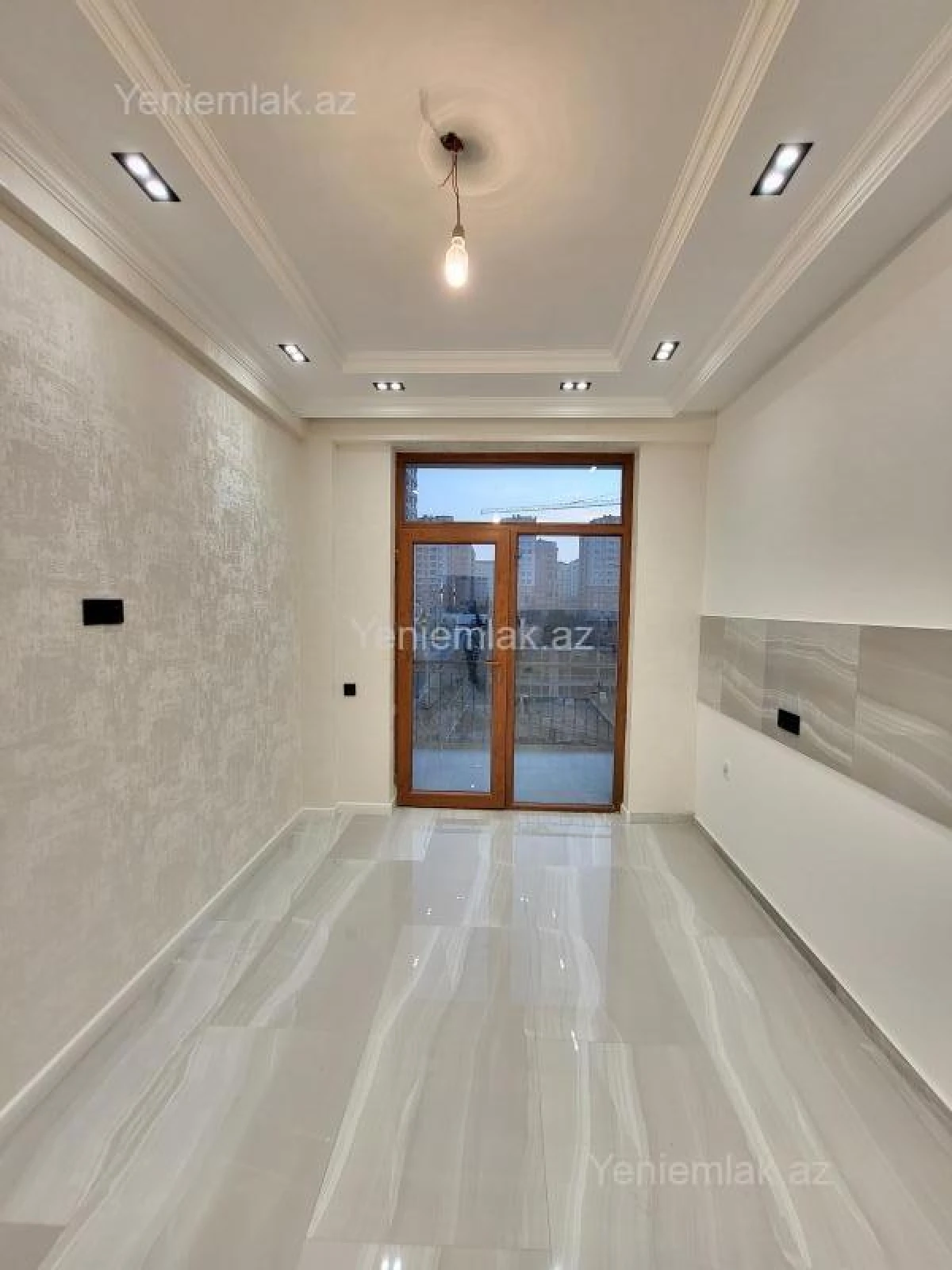 Satılır 2 otaqlı yeni tikili 75 m²