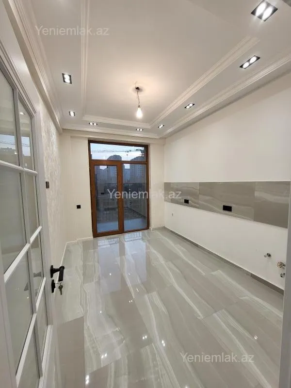 Satılır 2 otaqlı yeni tikili 75 m²