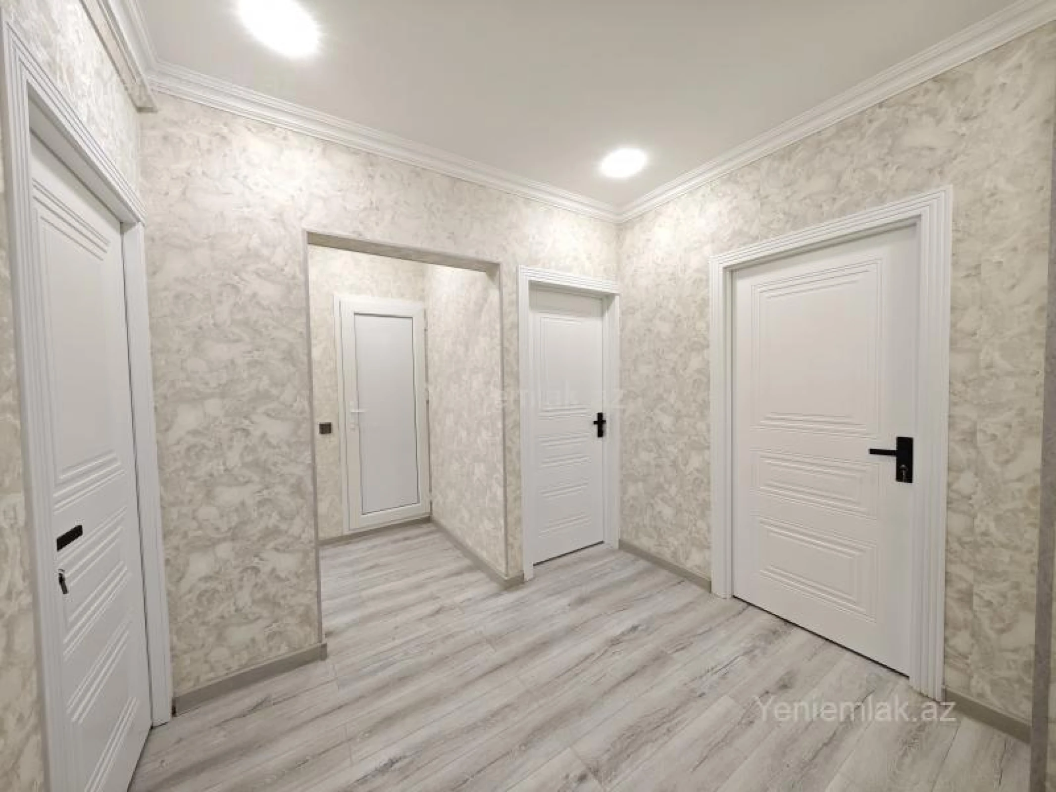 Satılır 3 otaqlı köhnə tikili 85 m²