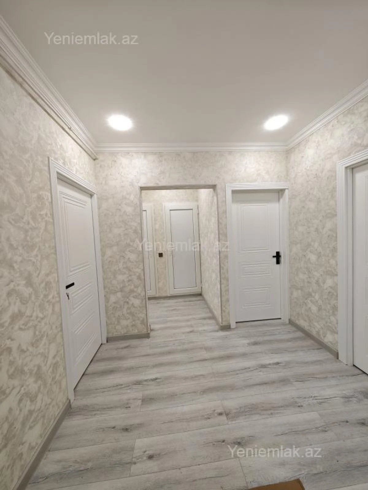 Satılır 3 otaqlı köhnə tikili 85 m²