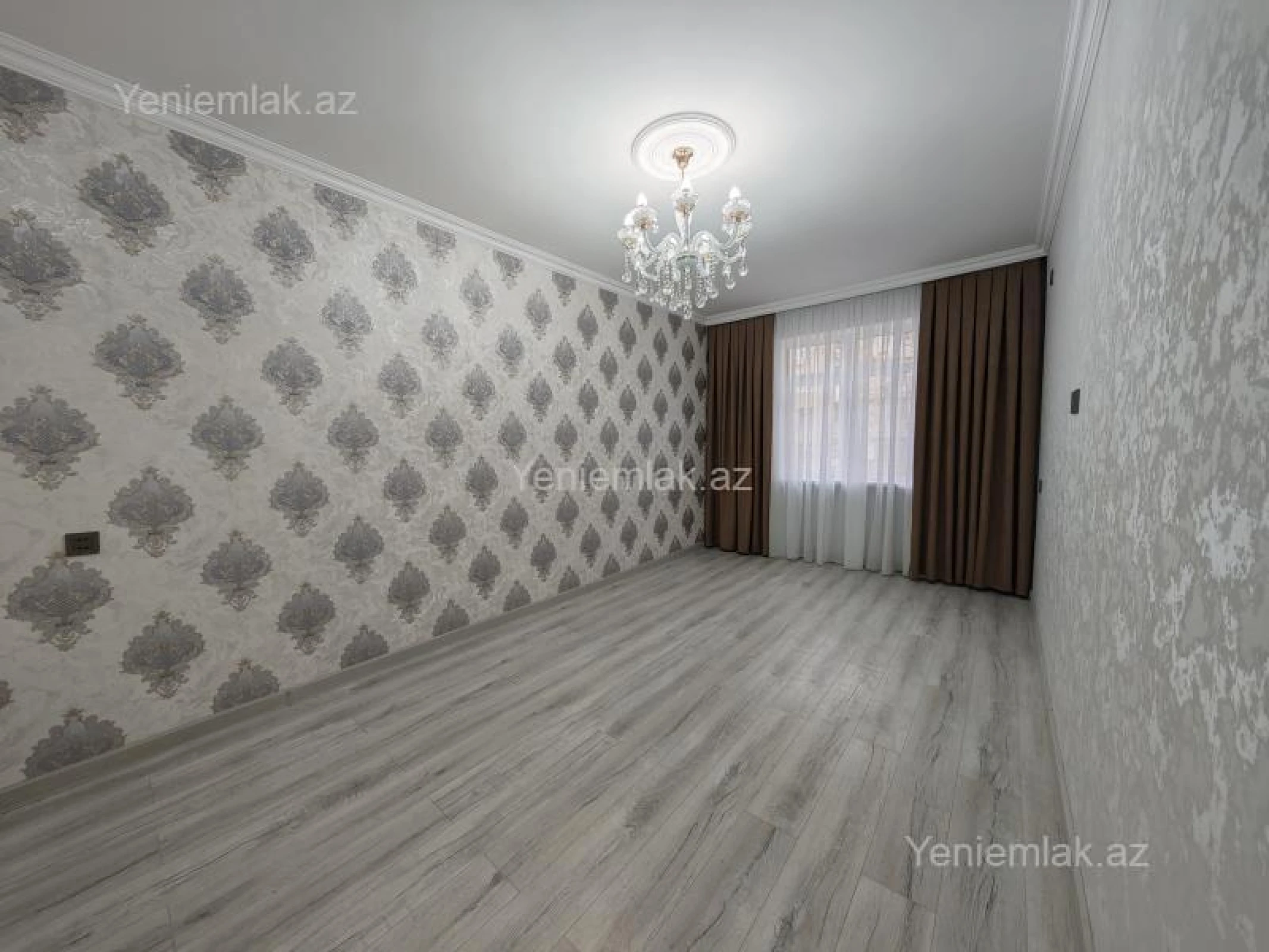 Satılır 3 otaqlı köhnə tikili 85 m²