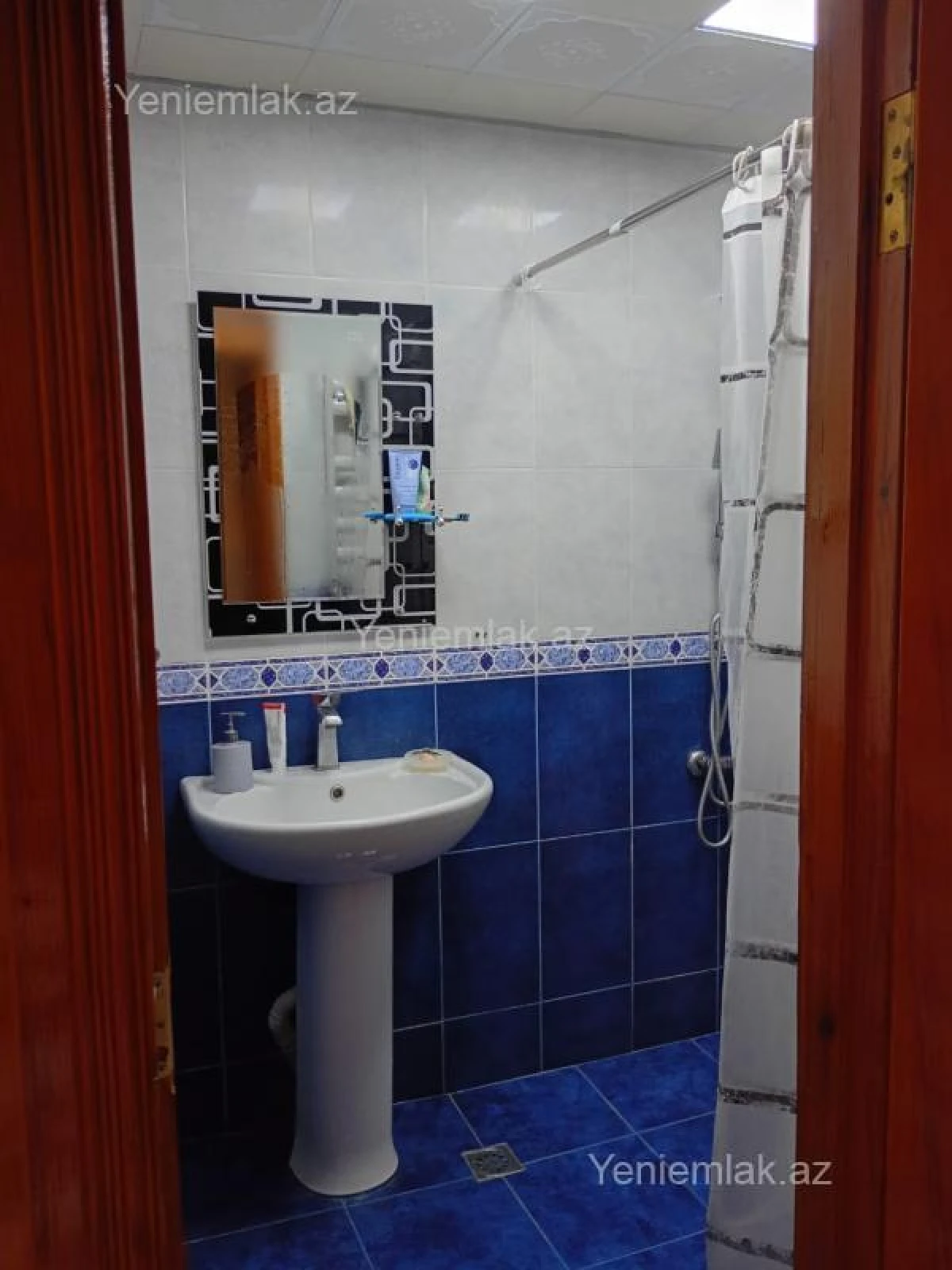 Satılır 3 otaqlı köhnə tikili 75 m²