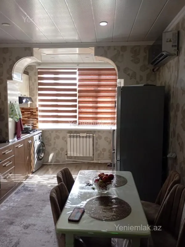 Satılır 3 otaqlı köhnə tikili 75 m²