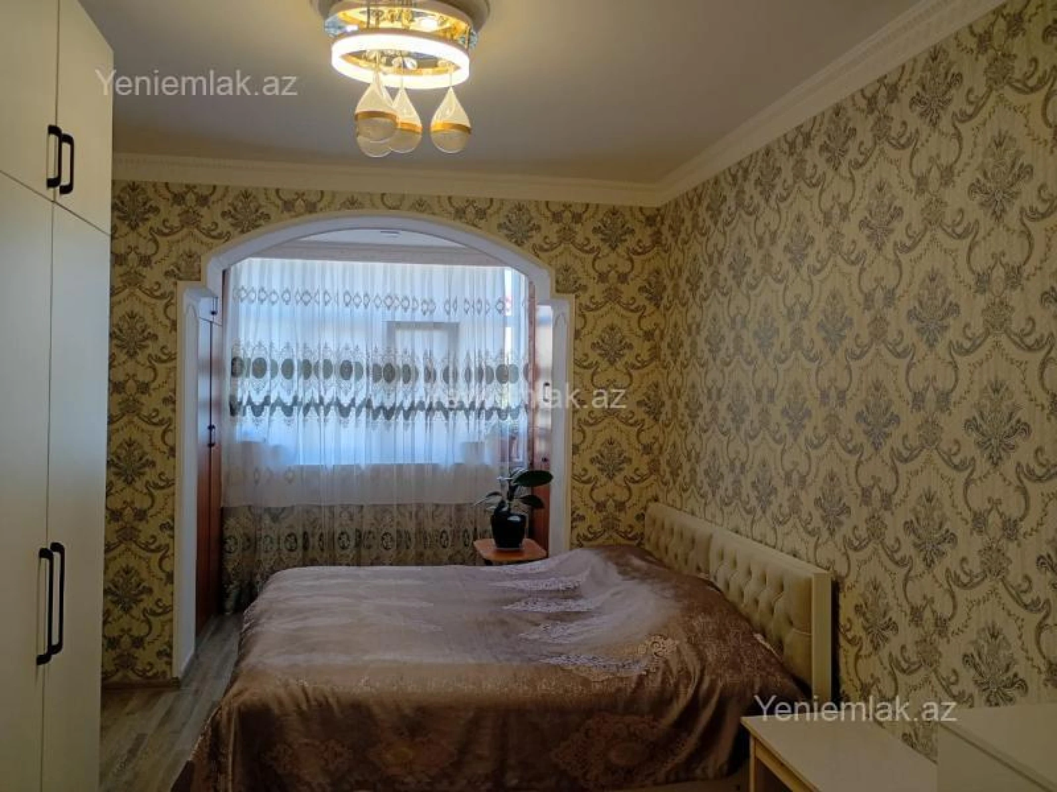 Satılır 3 otaqlı köhnə tikili 75 m²