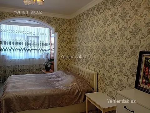 Satılır 3 otaqlı köhnə tikili 75 m²