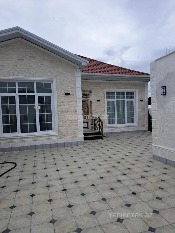 Satılır 4 otaqlı həyət evi 140 m²