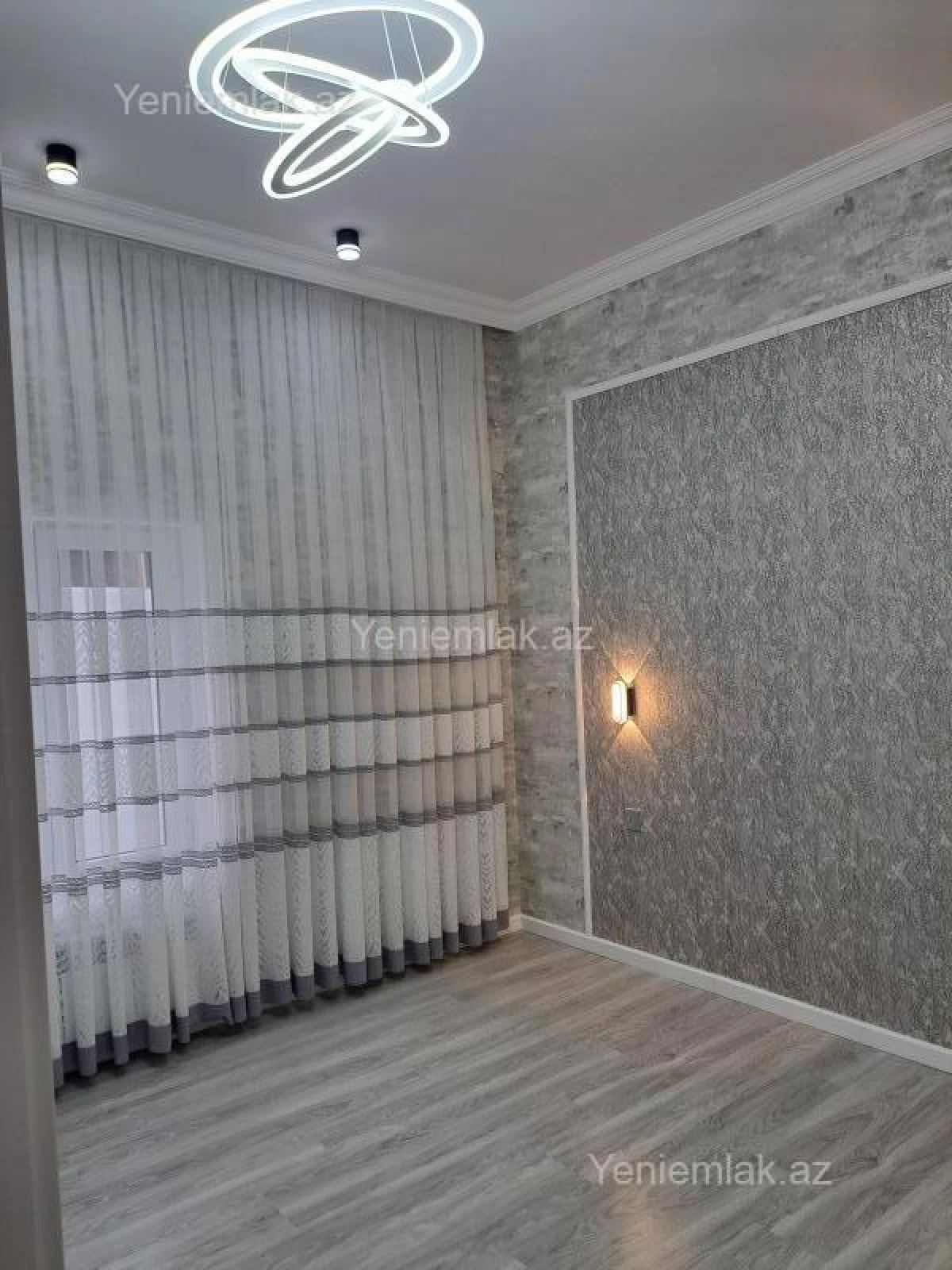 Satılır 4 otaqlı həyət evi 140 m²