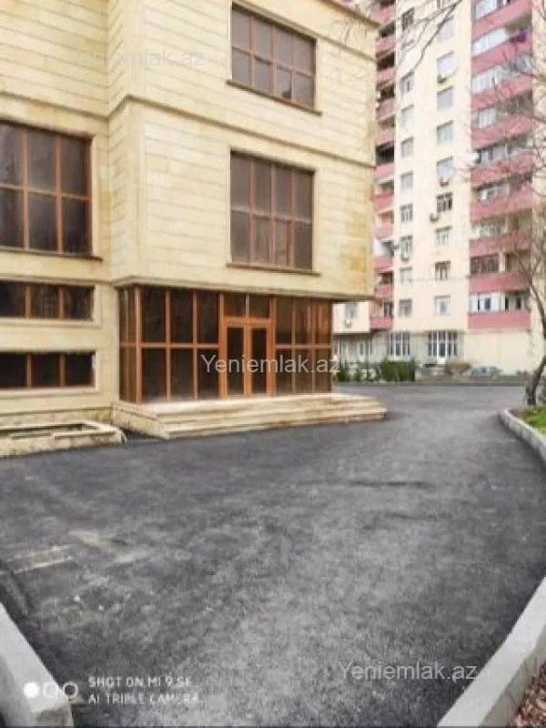 Satılır 4 otaqlı obyekt 720 m²