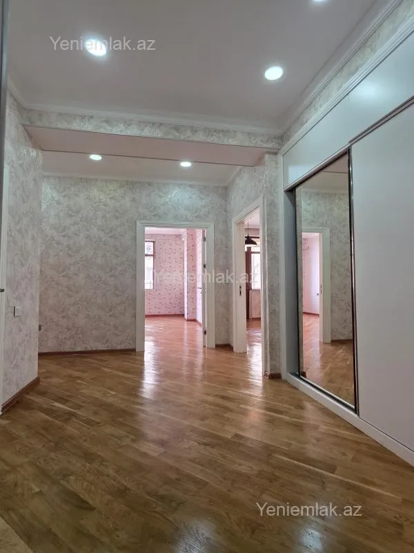 Satılır 2 otaqlı yeni tikili 68 m²
