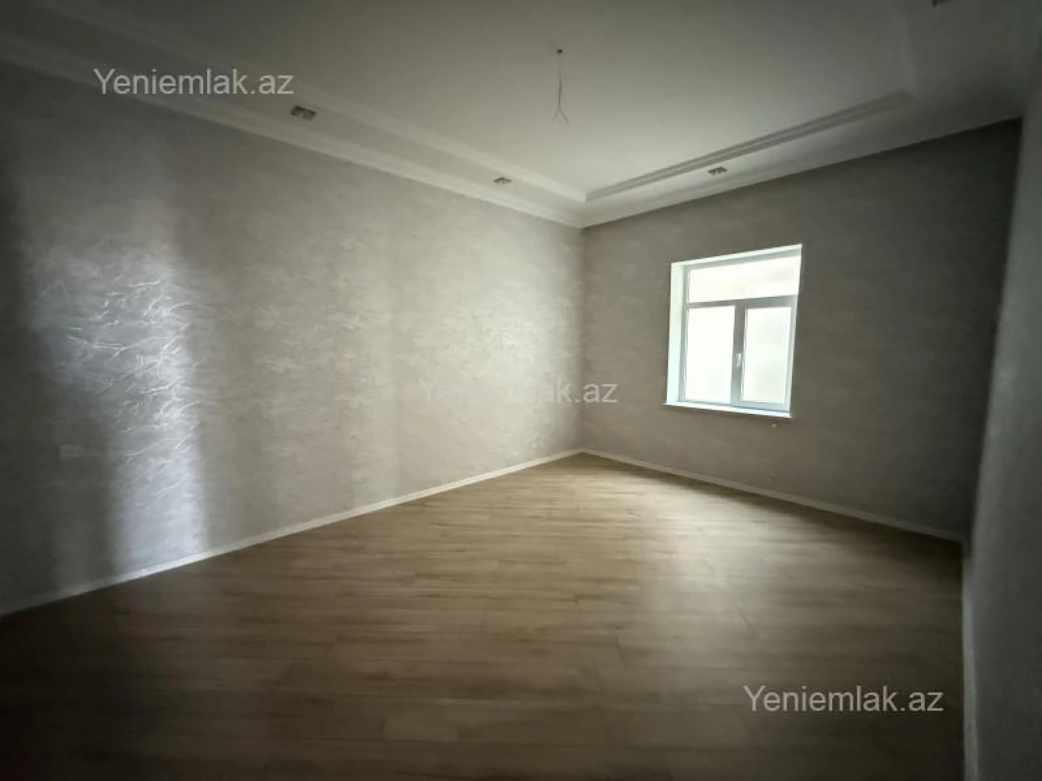 Satılır 4 otaqlı həyət evi 130 m²