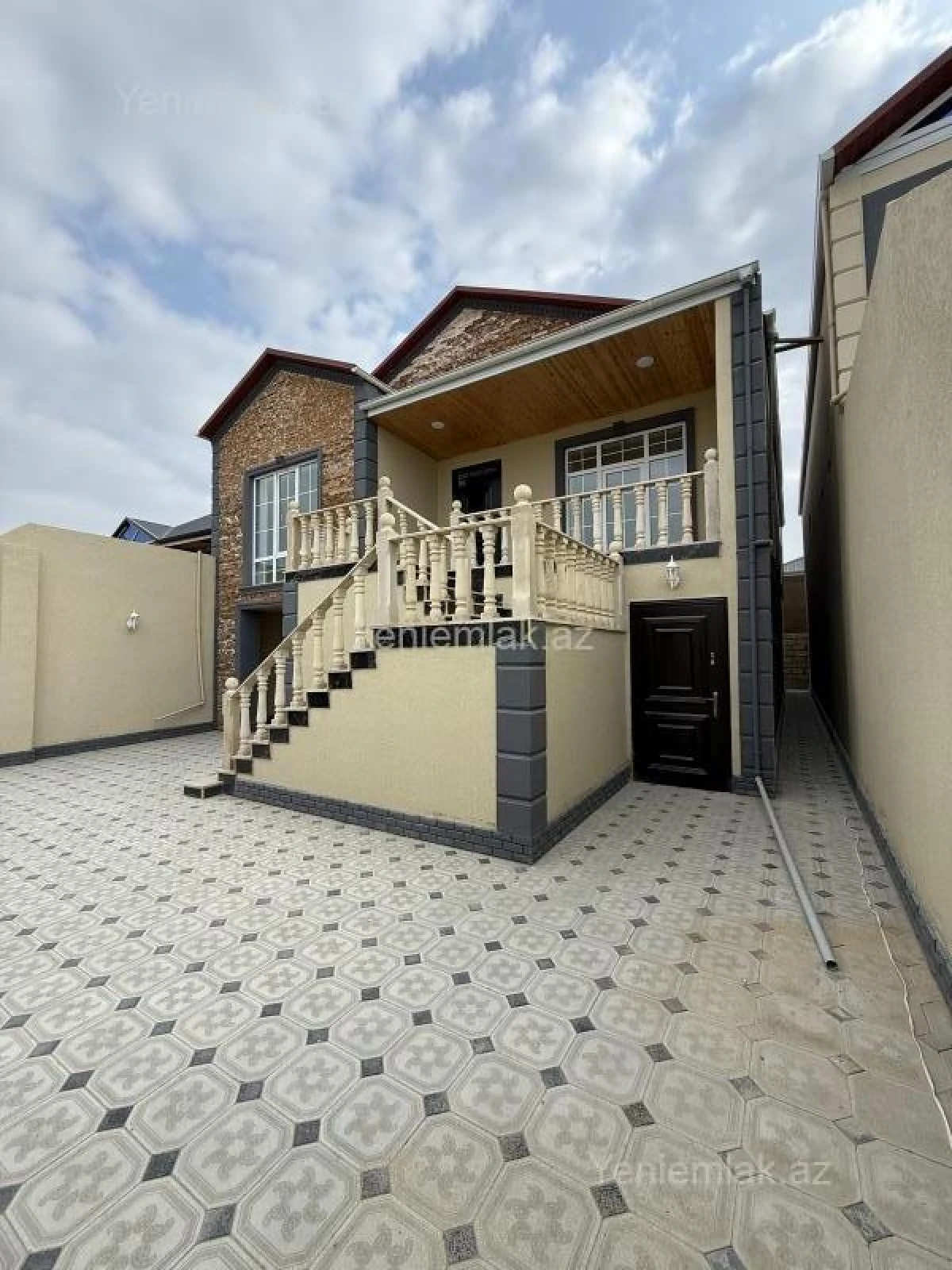 Satılır 4 otaqlı həyət evi 130 m²