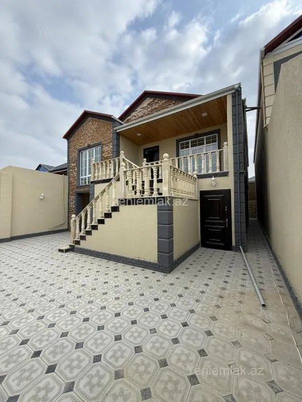 Satılır 4 otaqlı həyət evi 130 m²