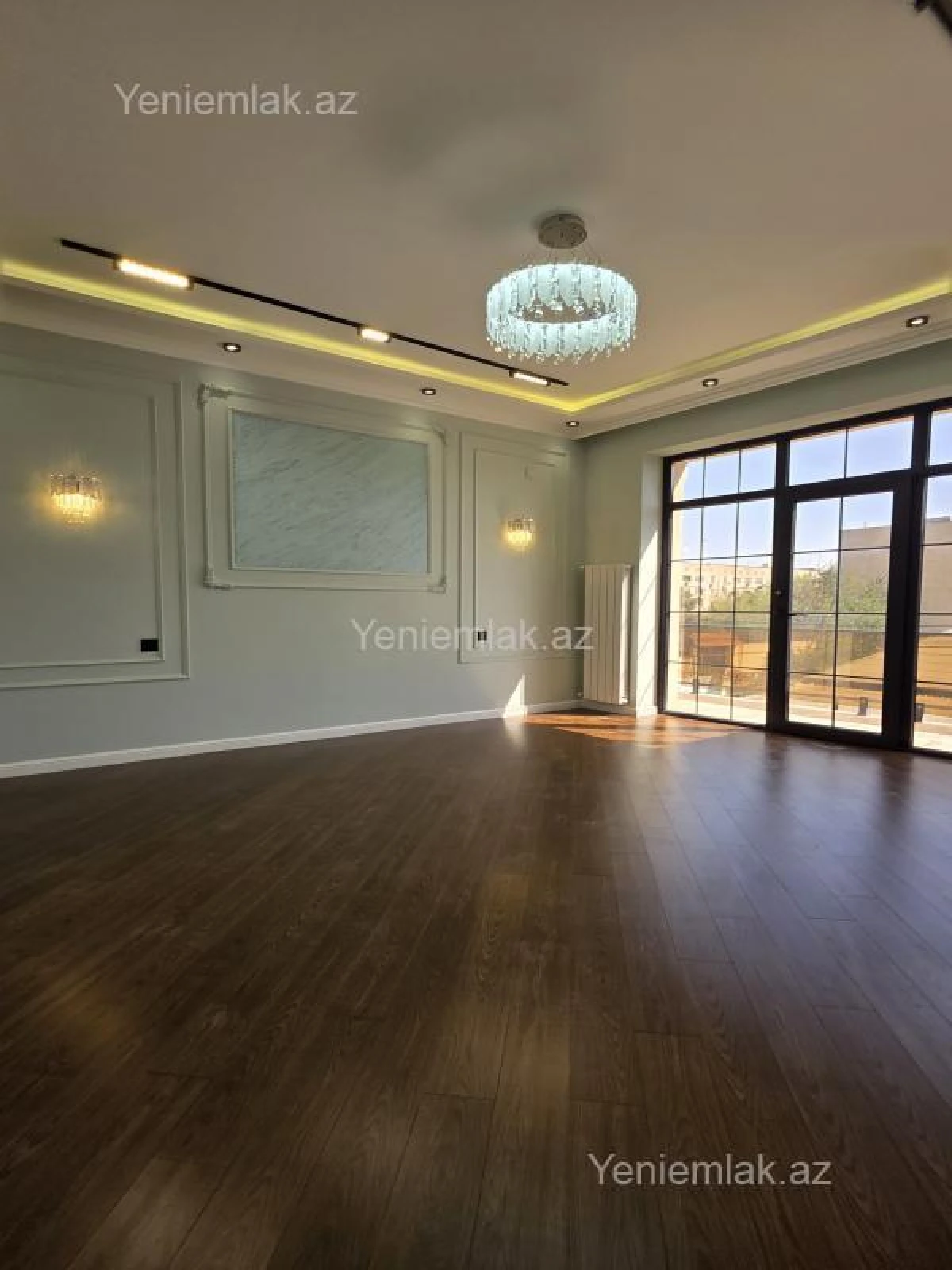 Satılır 5 otaqlı həyət evi 220 m²
