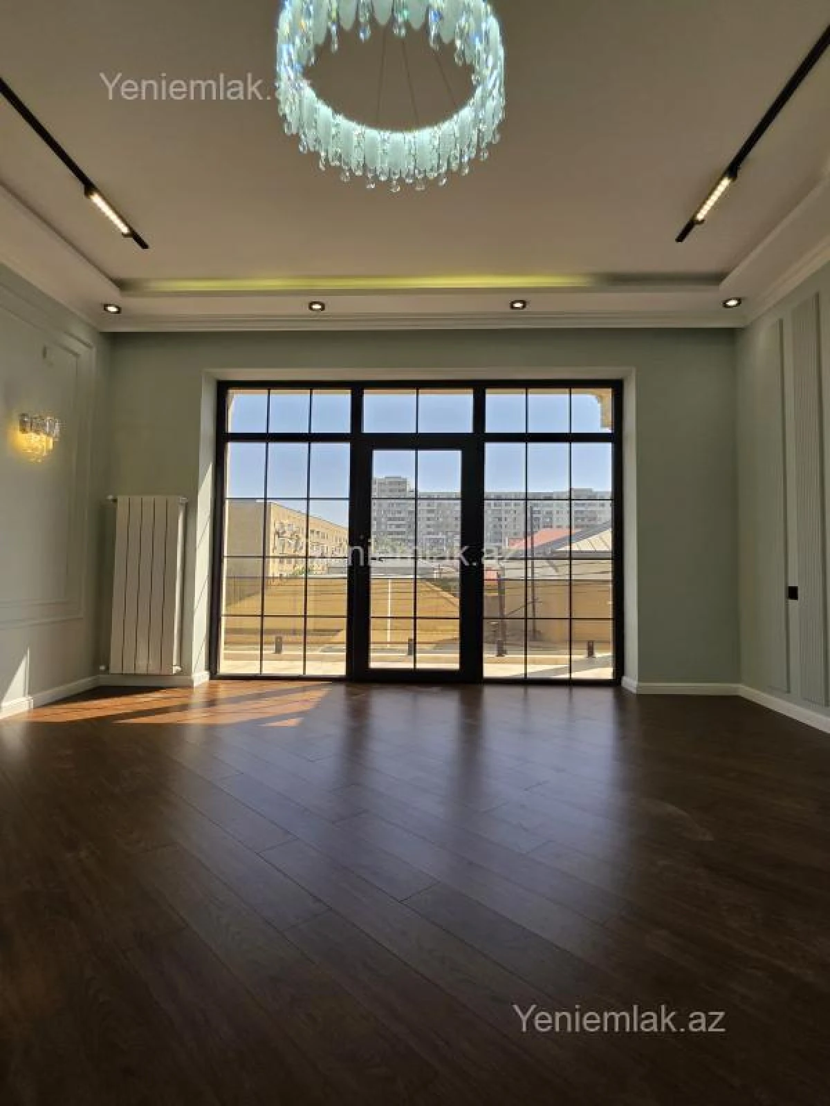 Satılır 5 otaqlı həyət evi 220 m²