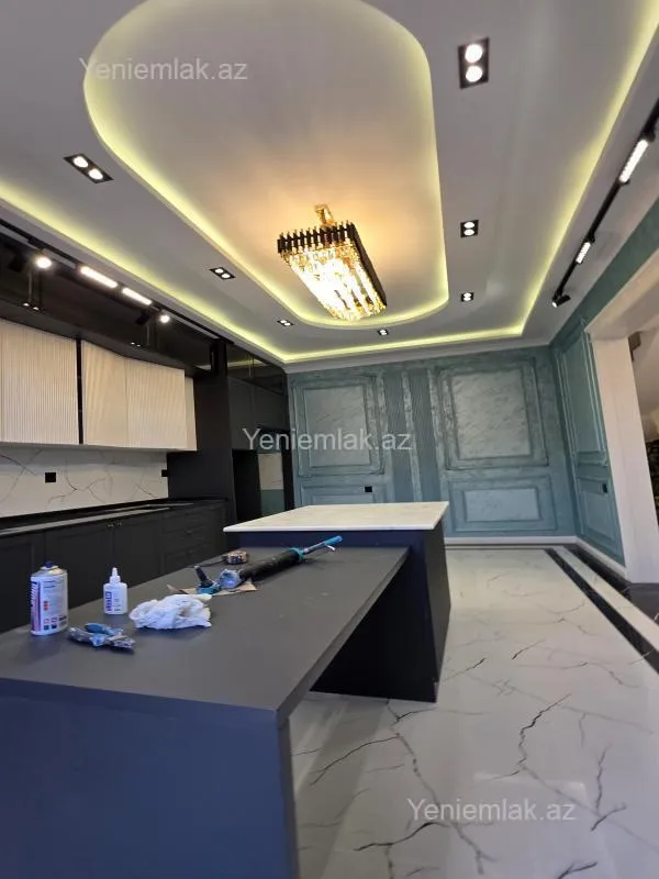 Satılır 5 otaqlı həyət evi 220 m²