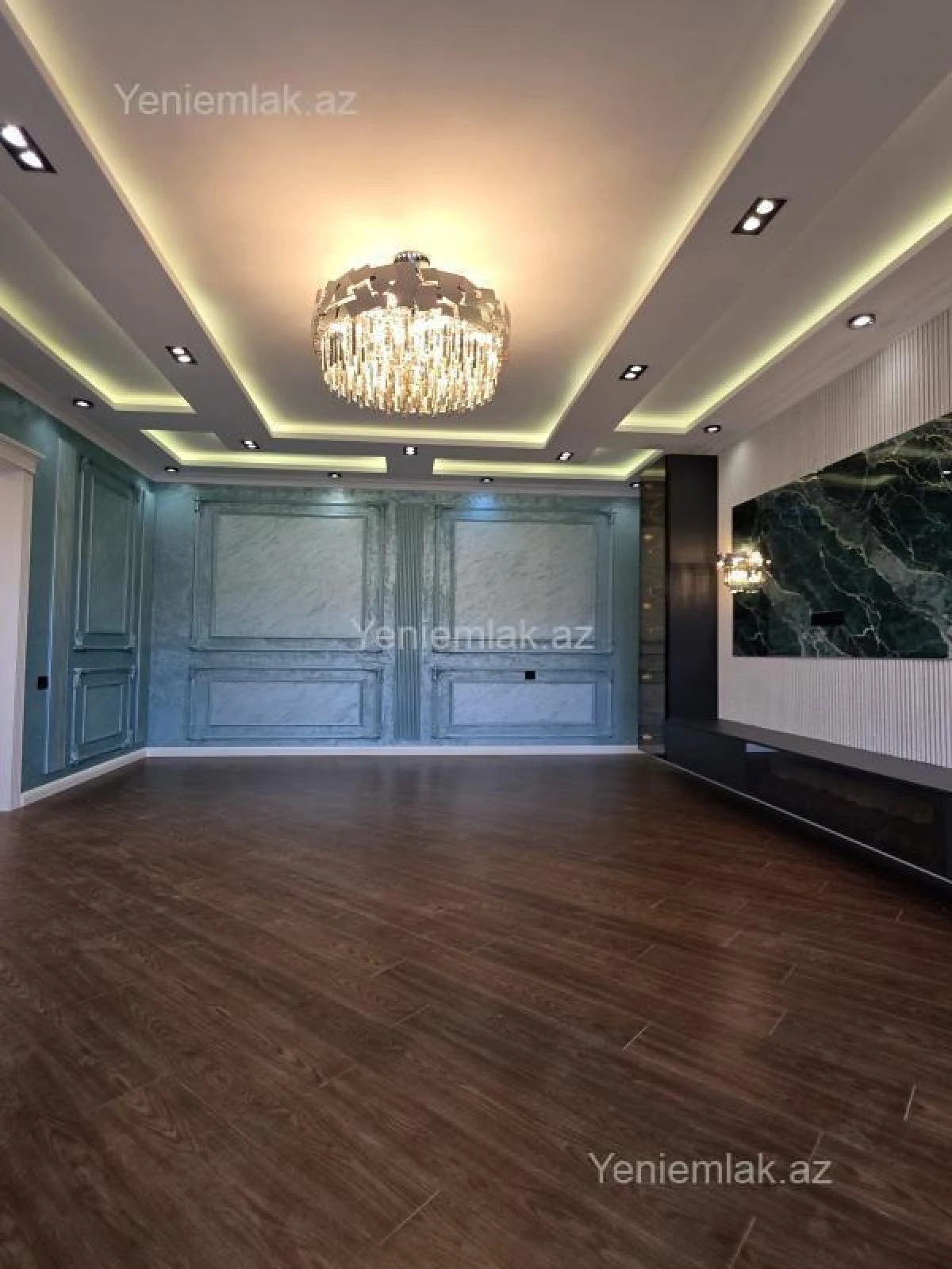 Satılır 5 otaqlı həyət evi 220 m²